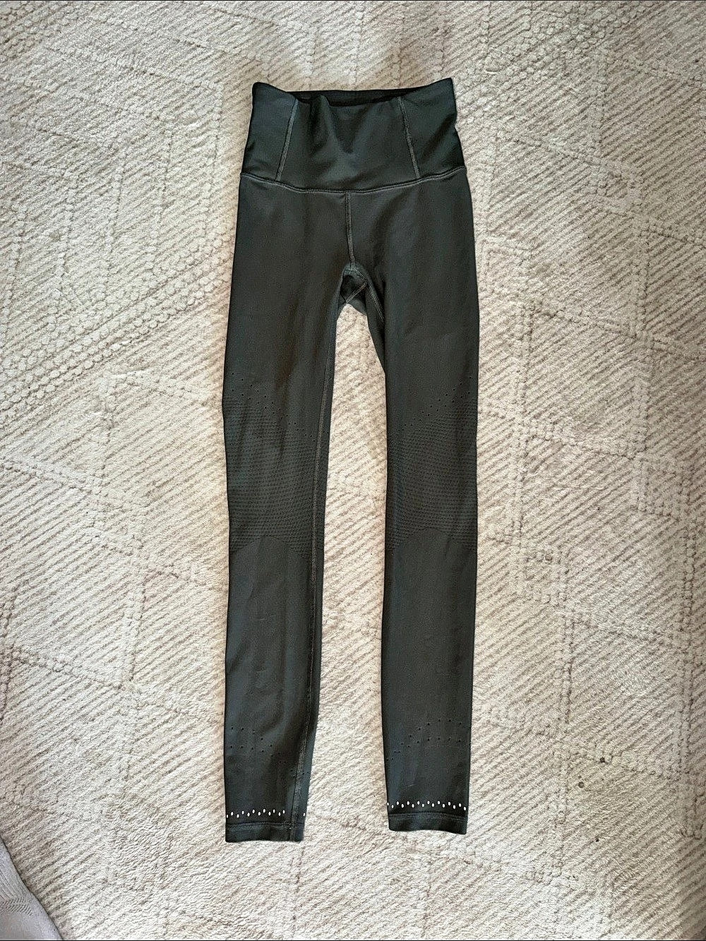 Lululemon olive green Leggings